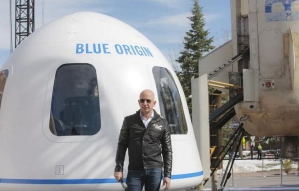 Blue Origin отправит первого туриста в космос в июле 2021 года. Как получить билет?